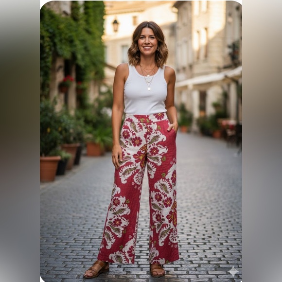Zara Pants - Zara Red Floral Wide-leg pants made from a linen blend. Size 28